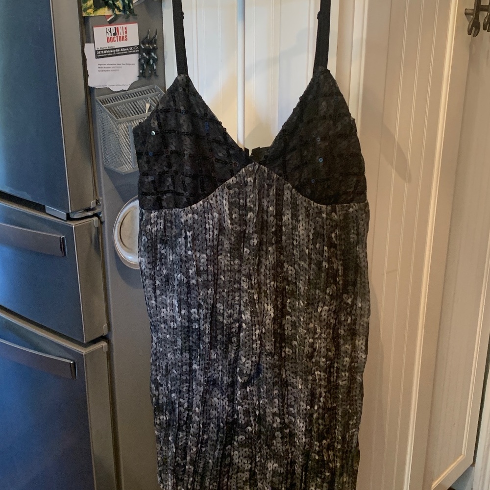 Arden B. Sequin flowy baby doll mini dress/tunic. Worn 1x